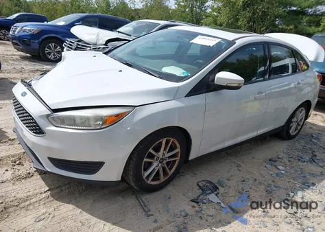 2016 Ford Focus Se z USA, uszkodzony, nr VIN 1FADP3F24GL345487
